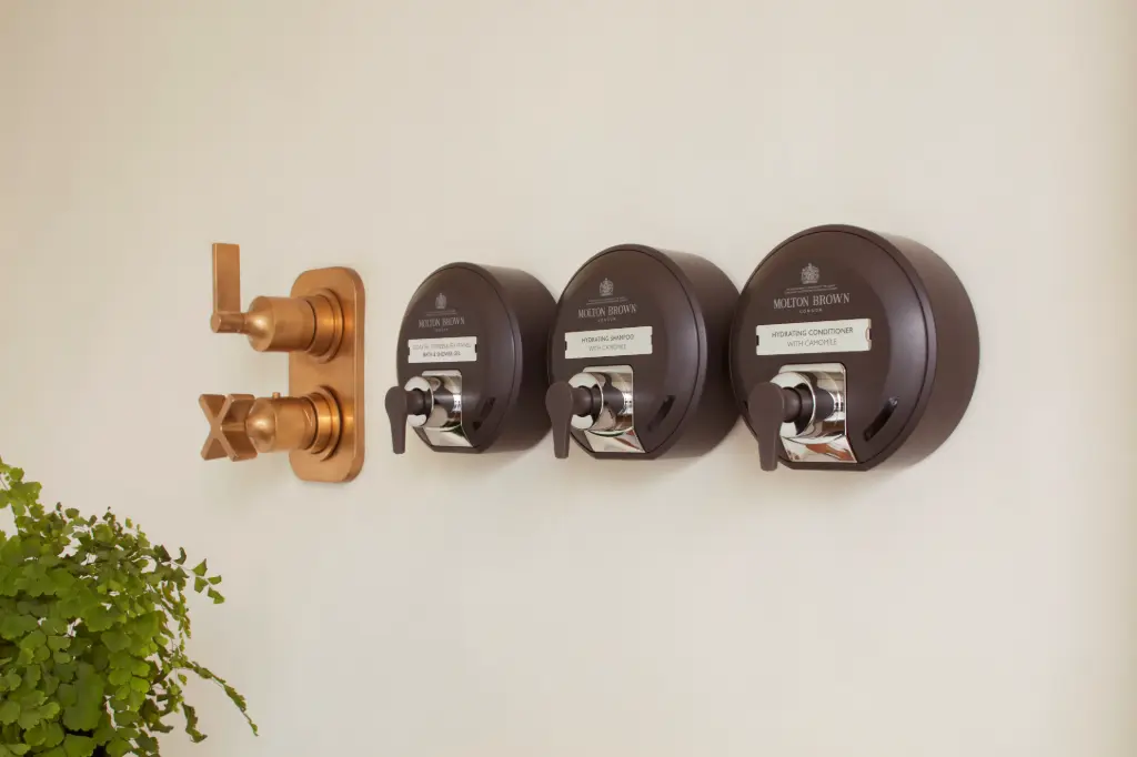 [DIS161] Molton Brown Signature Wall Dispenser 