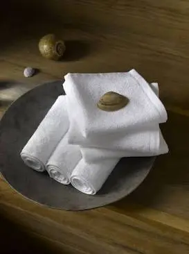 Welcome Towels - White Cotton - 30x30cms - 350gms